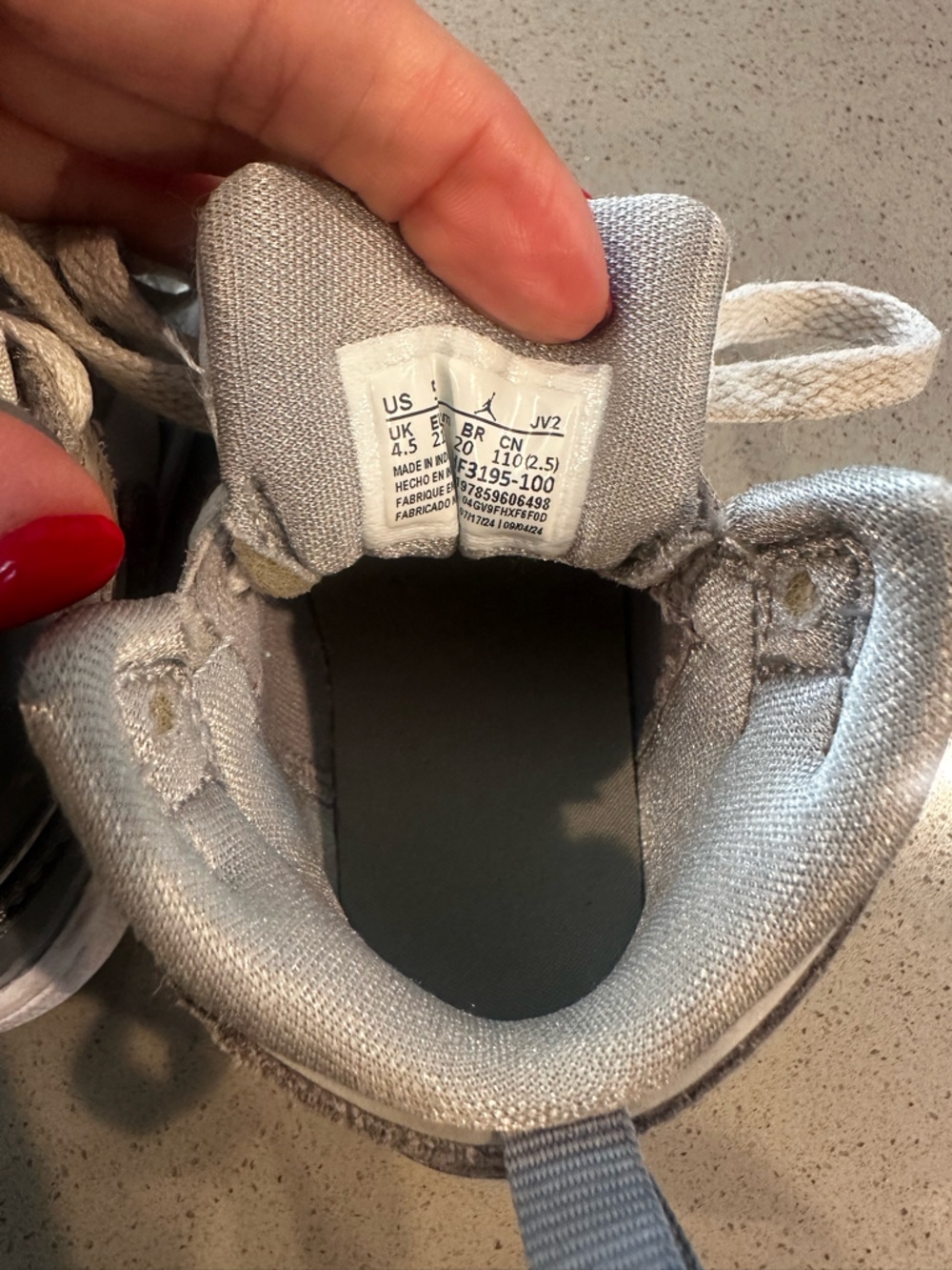 Nike Jordan 1 Mid SE White Medium Grey Cool Grey Toddler Size US 5C Laceup - Picture 9 of 10